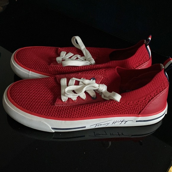 Red Tommy Hilfigers - Picture 3 of 7